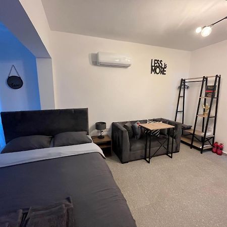 Mr. Studio In Ortakoy , North Nicosia + Wifi + Netflix ภายนอก รูปภาพ