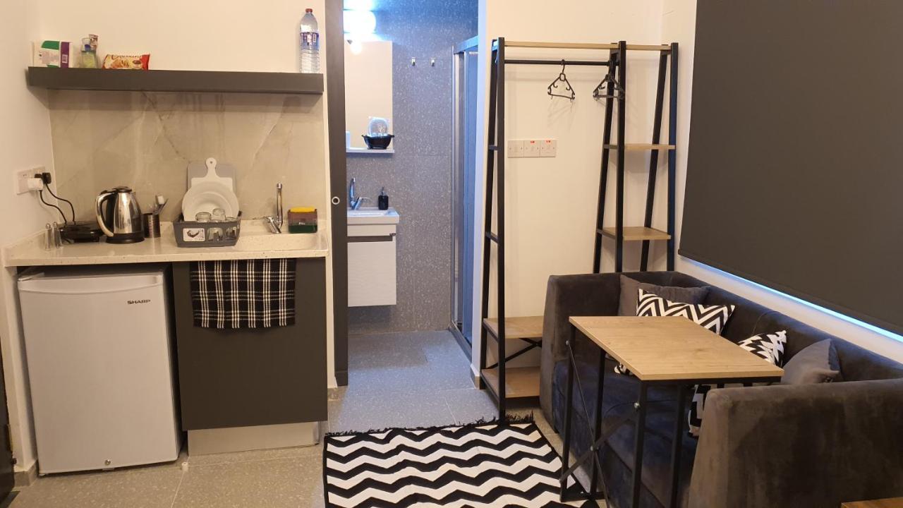 Mr. Studio In Ortakoy , North Nicosia + Wifi + Netflix ภายนอก รูปภาพ