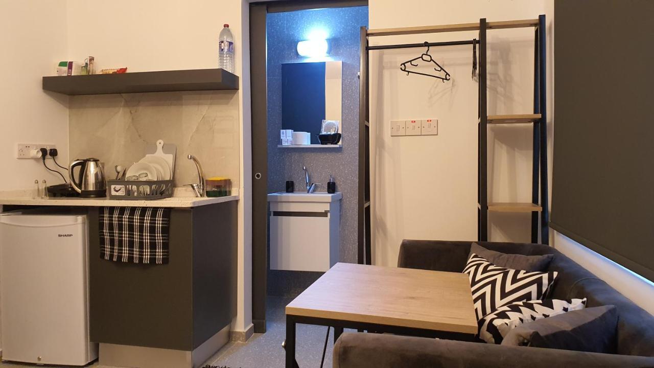 Mr. Studio In Ortakoy , North Nicosia + Wifi + Netflix ภายนอก รูปภาพ