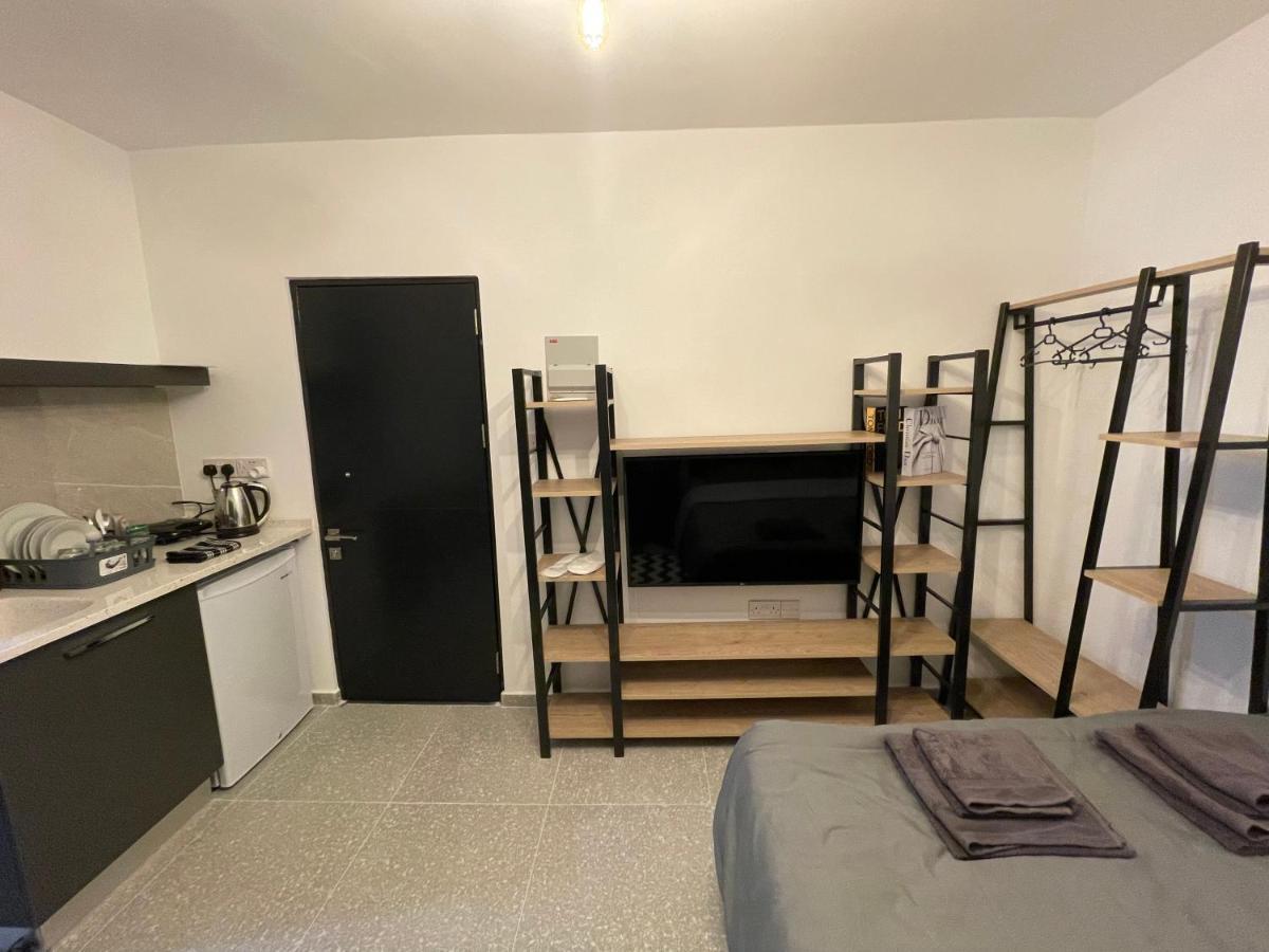 Mr. Studio In Ortakoy , North Nicosia + Wifi + Netflix ภายนอก รูปภาพ