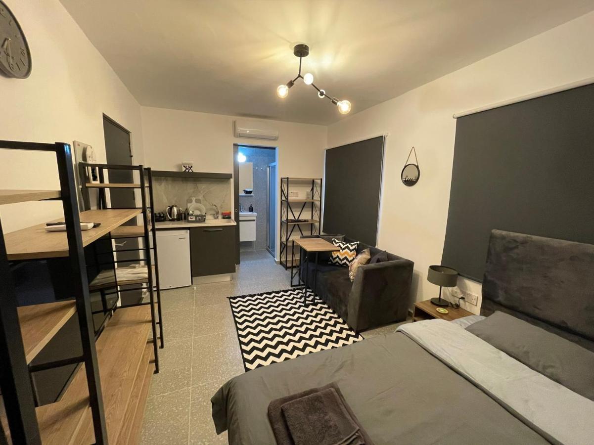 Mr. Studio In Ortakoy , North Nicosia + Wifi + Netflix ภายนอก รูปภาพ