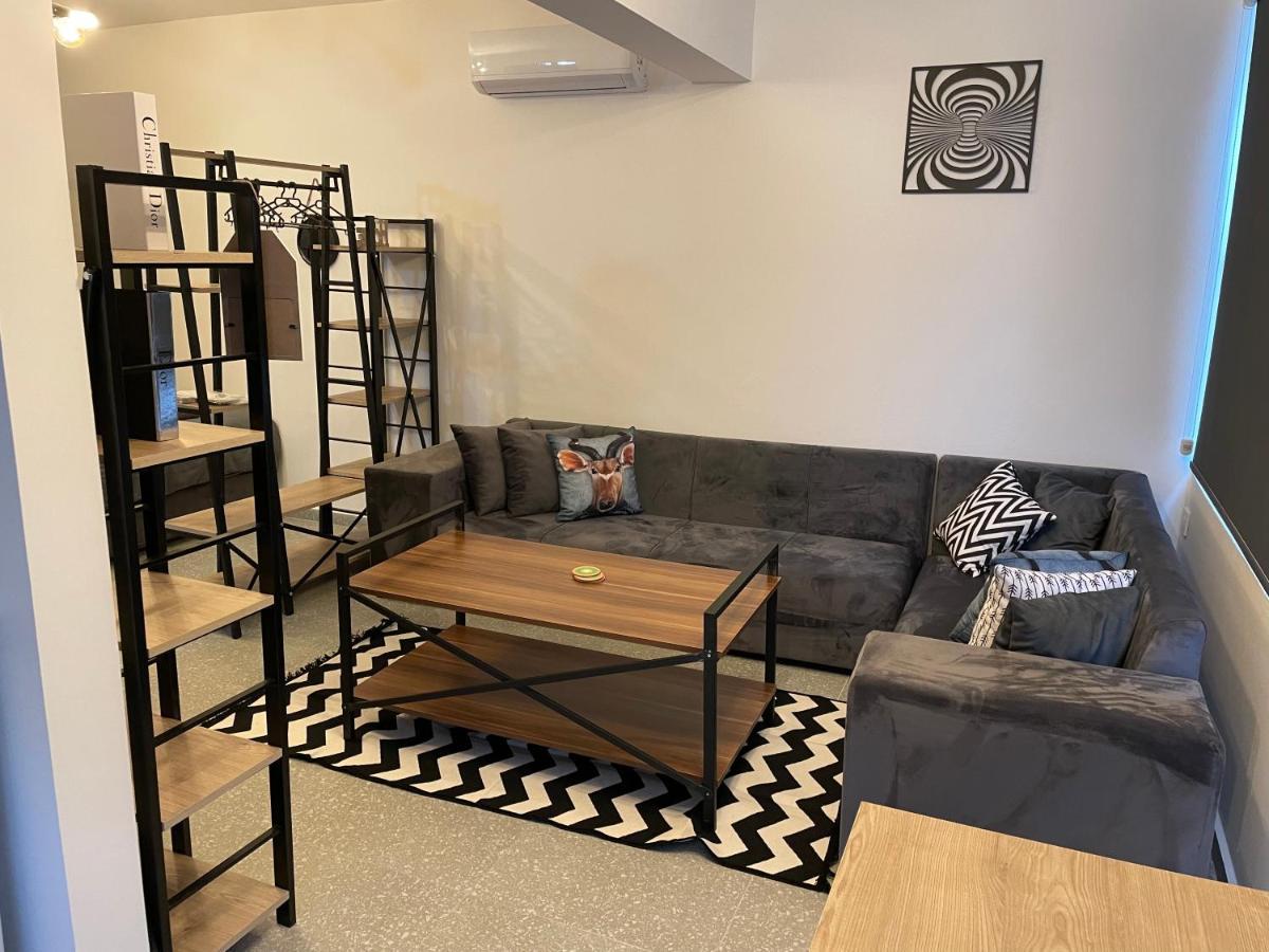 Mr. Studio In Ortakoy , North Nicosia + Wifi + Netflix ภายนอก รูปภาพ