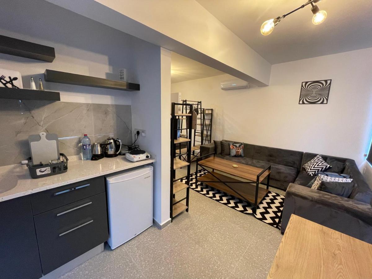 Mr. Studio In Ortakoy , North Nicosia + Wifi + Netflix ภายนอก รูปภาพ