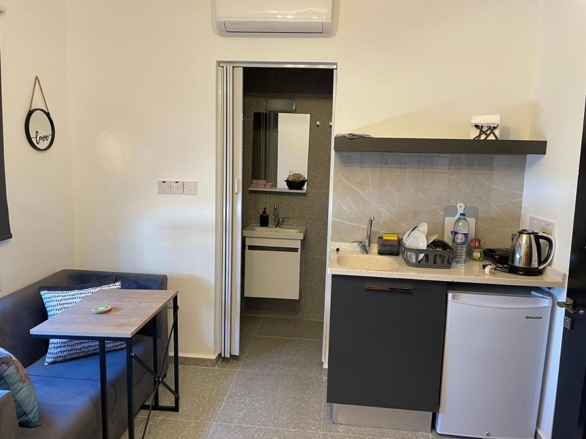 Mr. Studio In Ortakoy , North Nicosia + Wifi + Netflix ภายนอก รูปภาพ