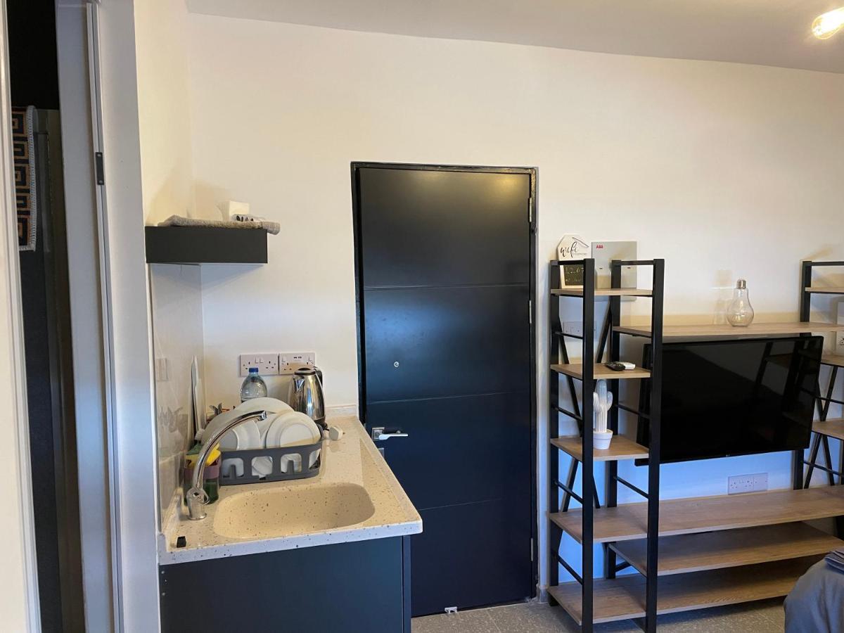 Mr. Studio In Ortakoy , North Nicosia + Wifi + Netflix ภายนอก รูปภาพ