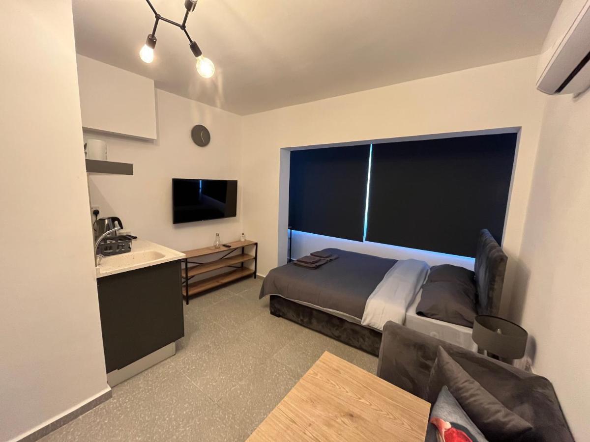 Mr. Studio In Ortakoy , North Nicosia + Wifi + Netflix ภายนอก รูปภาพ